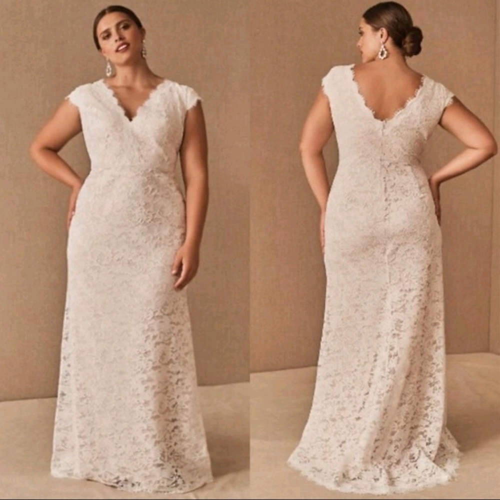 Tadashi Shoji Ivory Lace Wedding Dress
